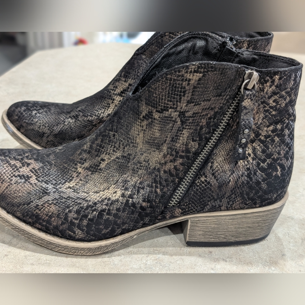 VERY G Black and Brown Snakeskin PRINT Ankle Bootie
